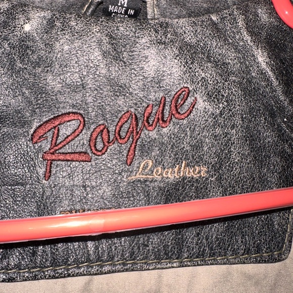 Leather jacket - Picture 6 of 12